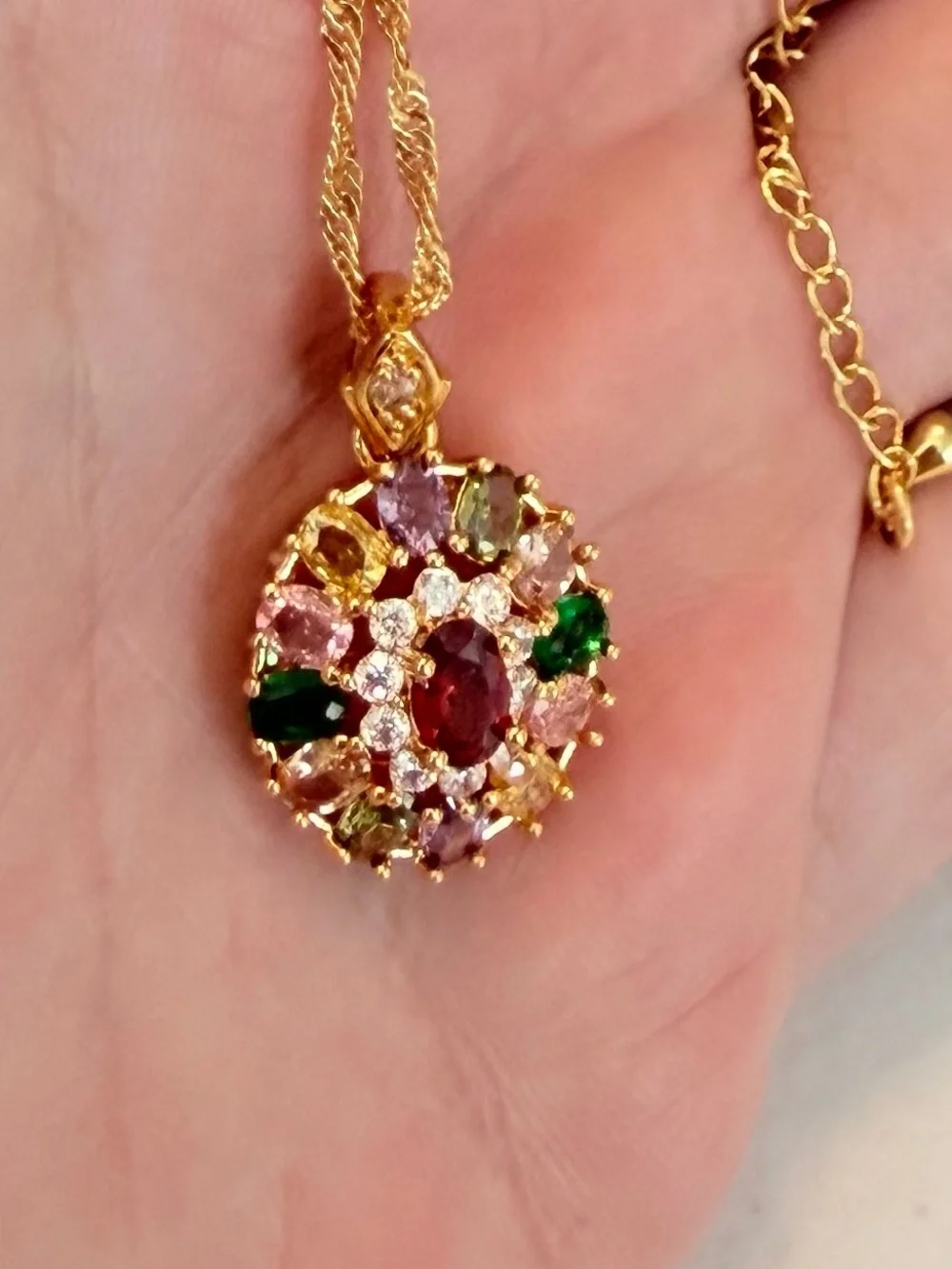 Multicolor Gemstone Floral Pendant Necklace.